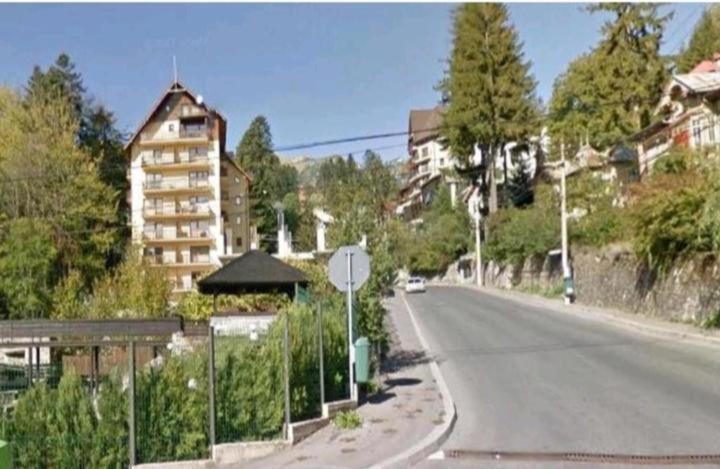 Apartament Aosta Central Sinaia Apartamento Exterior foto