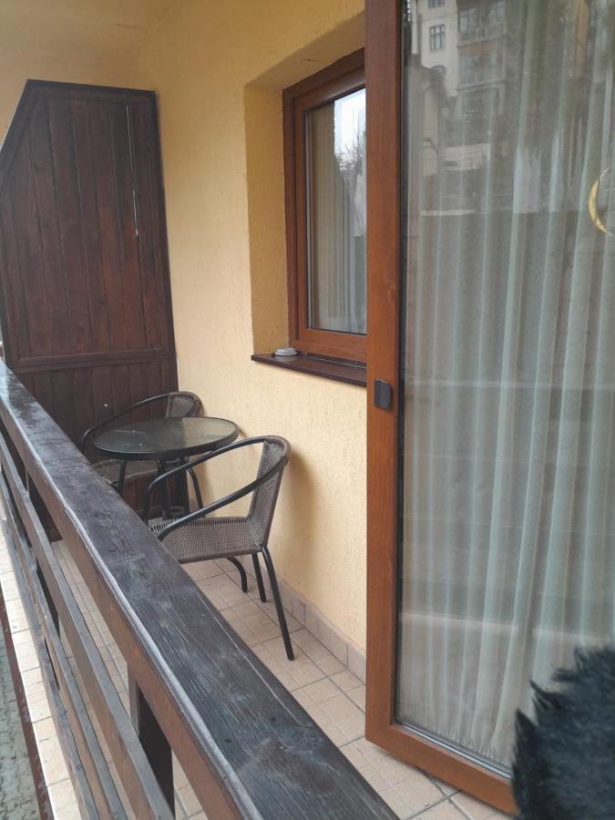 Apartament Aosta Central Sinaia Apartamento Exterior foto